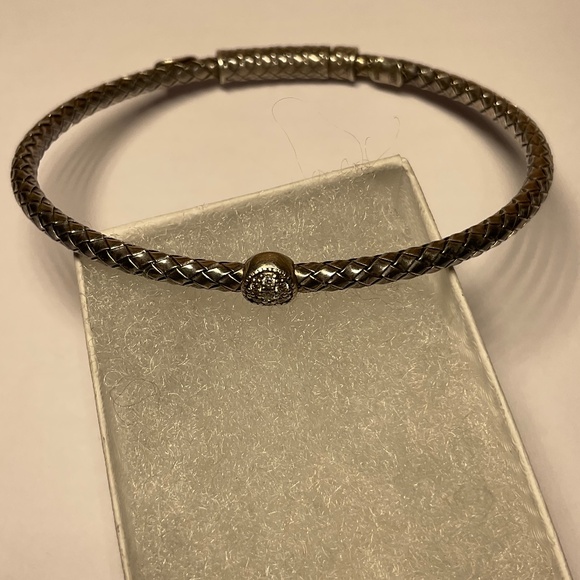 ALISA SINGLE DIAMOND STATION STERLING SILVER TRAVERSA LOCKING BRACELET - Picture 2 of 11